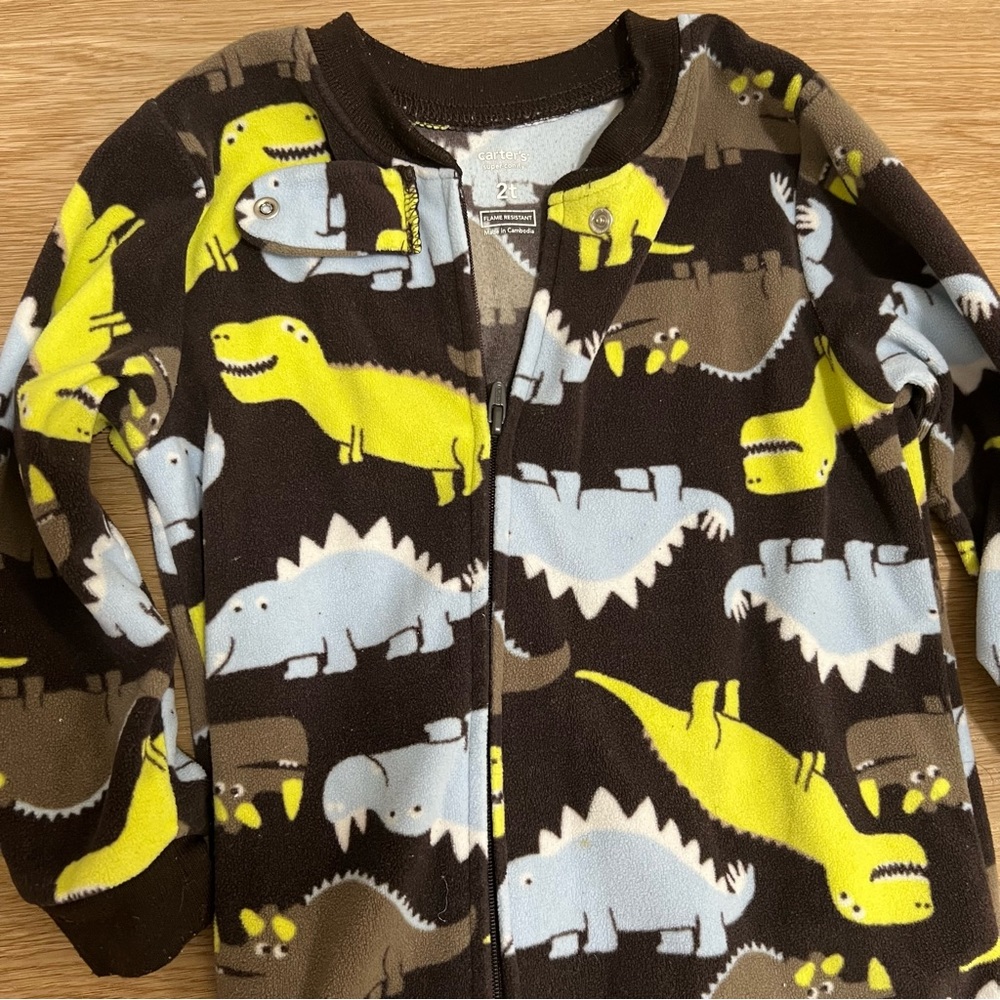 Carter’s 2T & 3T Footie One Piece Pajamas - Picture 4 of 4